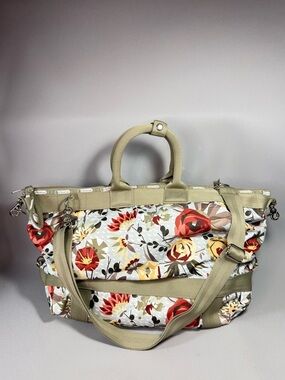 LeSportSac Large Floral Beige Trim Travel Weekender Bag
